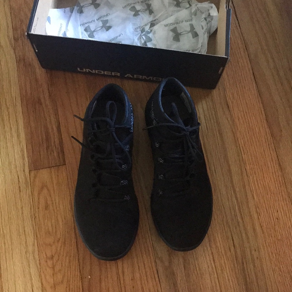 Under Armour Sneakers